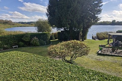 Ferienhaus direkt am See