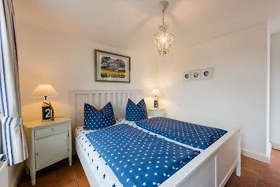 Deichhaus am Greetsieler Hafen /