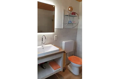 Fewo im DG mit 2 DZ 2 DU/WC, 4