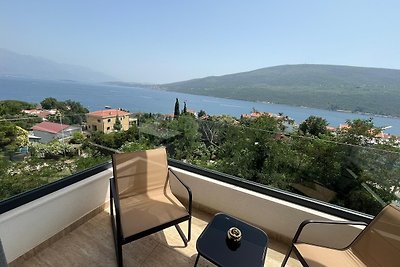 luxuriöses Apartment mit Meerblick