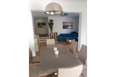 Haus in Cala Tarida, strandnah, bis