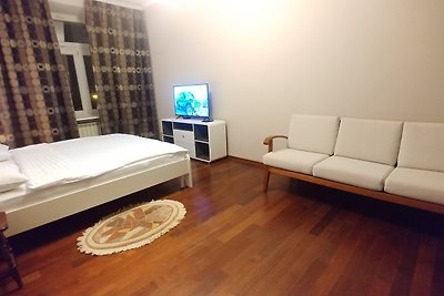 One bedroom. Luxe. 23 Khreshchatyk