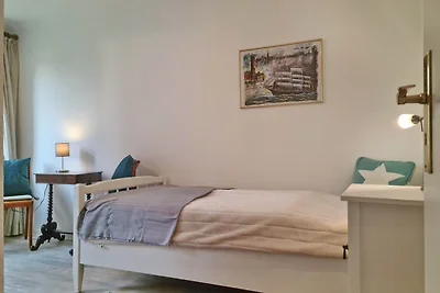 Ferienwohnung "BurgKajüte"