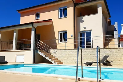 Villa Marisol mit POOL