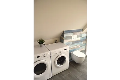 Meister, Ramona und Nils: "Haus