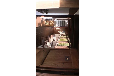 Casa di Luna, Case di Zali