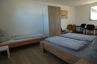 Ein Raum Apartment B