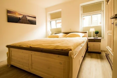 Frau Clara Haus - Ecke 2