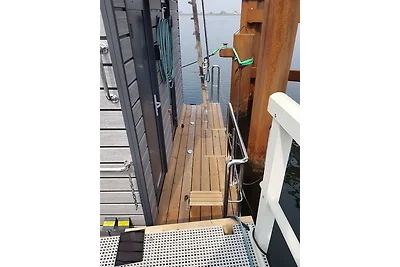 exclusives Hausboot "Tante Trost"