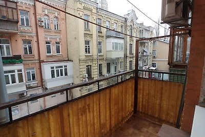 One-room. 5a Baseina str. Near a