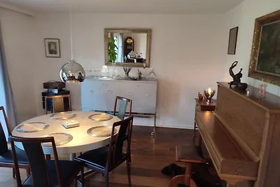 Elegant terraced house, with bikes