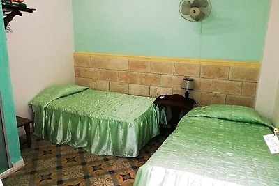 Hostal Dr. Claudio y Iliana