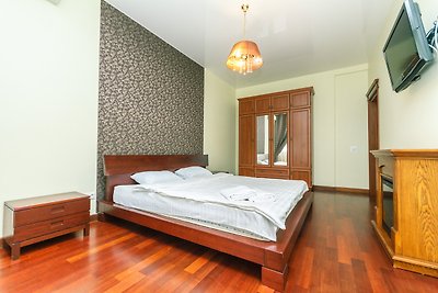 One bedroom. Luxury. 7a L.Ukrainky