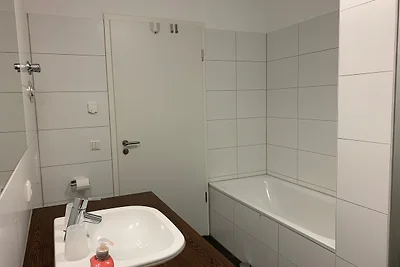 Apartment 28, Blickrichtung