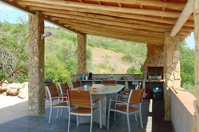 Casa Vale Vinagre 8P with pool in a