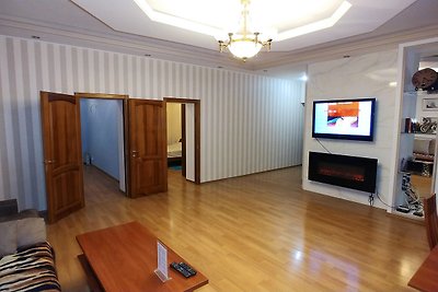 Two bedrooms. 4 Mykhailivskyi Lane.