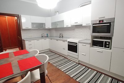 One bedroom. Luxe. 23 Khreshchatyk