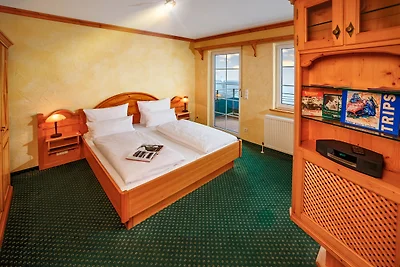 Maria Ruh Apartment No2