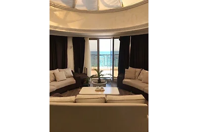 Penthouse Happy Moments