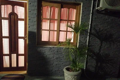 Hostal Henry El Delfin Appartement