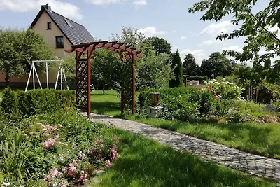 Kleiner Bungalow im Grünen