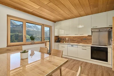 4BR Ski Apartment with Panoramic