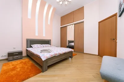 One bedroom. Luxe. 5b Baseina str.