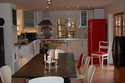 Luxuriöses Ferienhaus Room No. 7