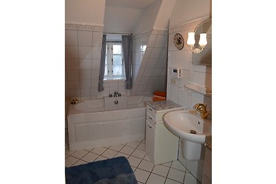 Ferien unterm Reetdach Whg 01