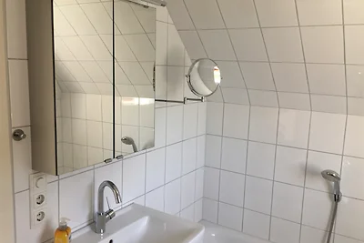 Ostseenahes Traumhaus am Kiel-Kanal