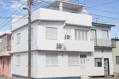 HOSTAL AVENIDA CRUCERO Appartement