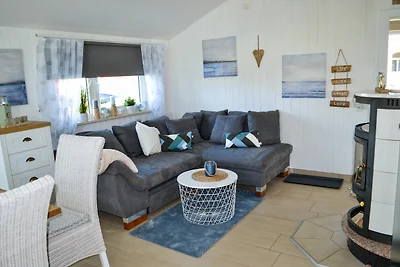 Modernes Ferienhaus direkt an der