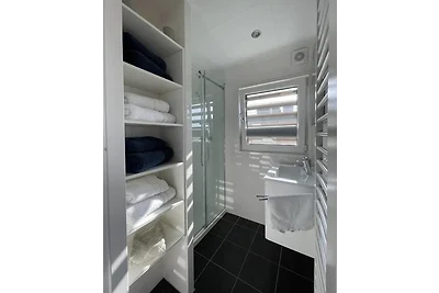 Casa su barca Vacanza single Görlitz