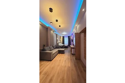 Elegance Lux Living 206