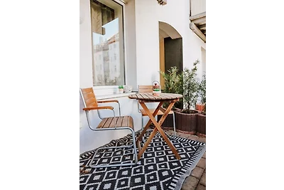 Gemütliche FeWo mit Balkon & WIFI