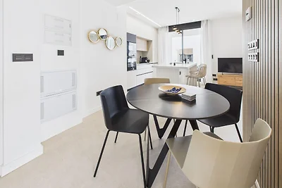 Luxury Apt | Access to Europe’s