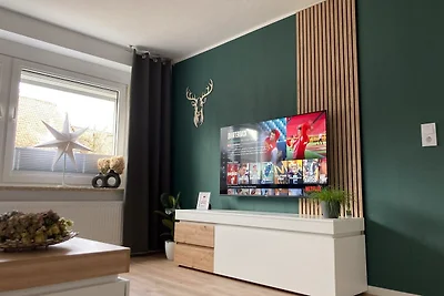 Platzhirsch bei der Purpurbuche