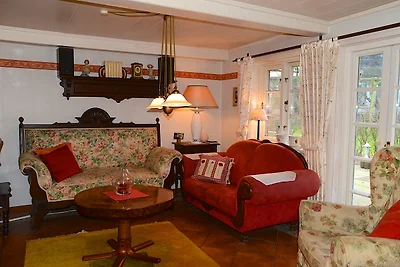 Ferien unterm Reetdach Whg 01