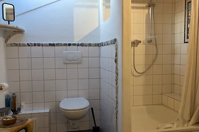 Edler Altbau, riesiges Familienbett