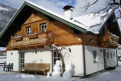 Chalet mit Naturbadeteich