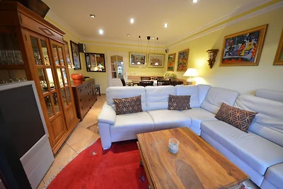 Ferienhaus "Strandflieder" in Gross