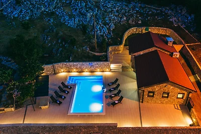 Villa on Stone