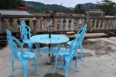 Hostal El Almendro Maritza y Omar