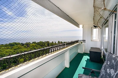 Elegantes Meerblick-Apartment