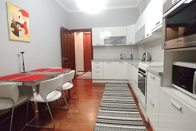 One bedroom. Luxe. 23 Khreshchatyk