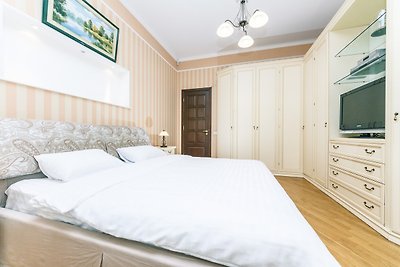 Four bedroom. 15 Mykhailivska St.