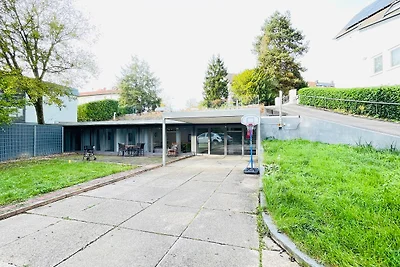 Kami Haus