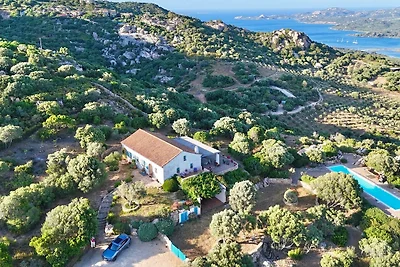 Grosses Ferienhaus mit Pool +