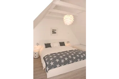 Haus Flora - Golden Knoepke