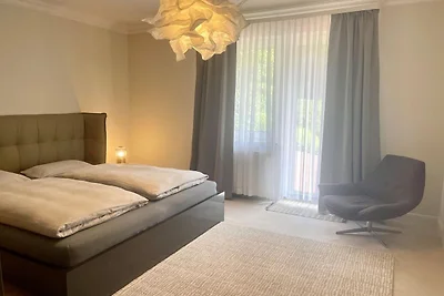 Ruhiges Landhaus am Wald mit Garten